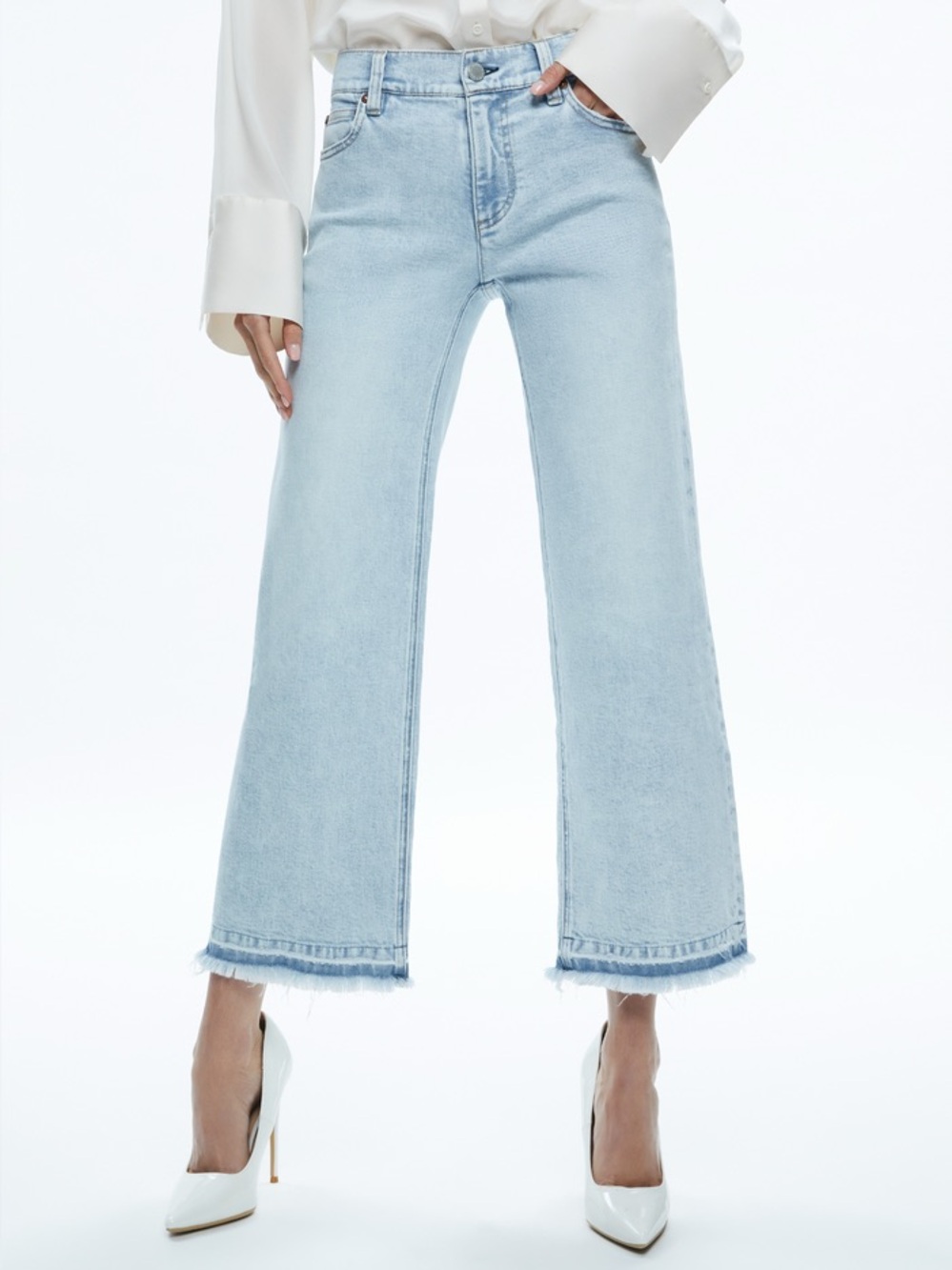 Alice & Olivia LORRINE KICK-FLARE ANKLE JEAN 27